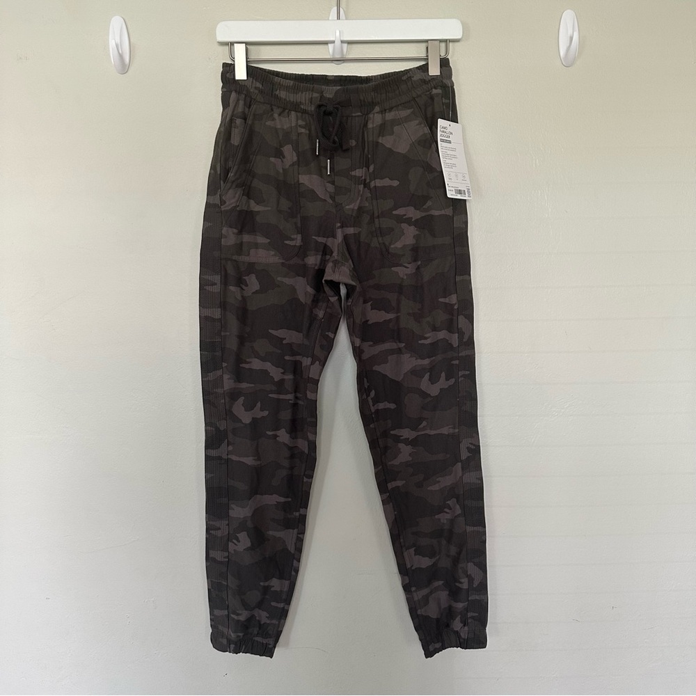 Athleta Camo Farallon Jogger‎ Size 0